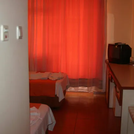 Santur Отель 3*